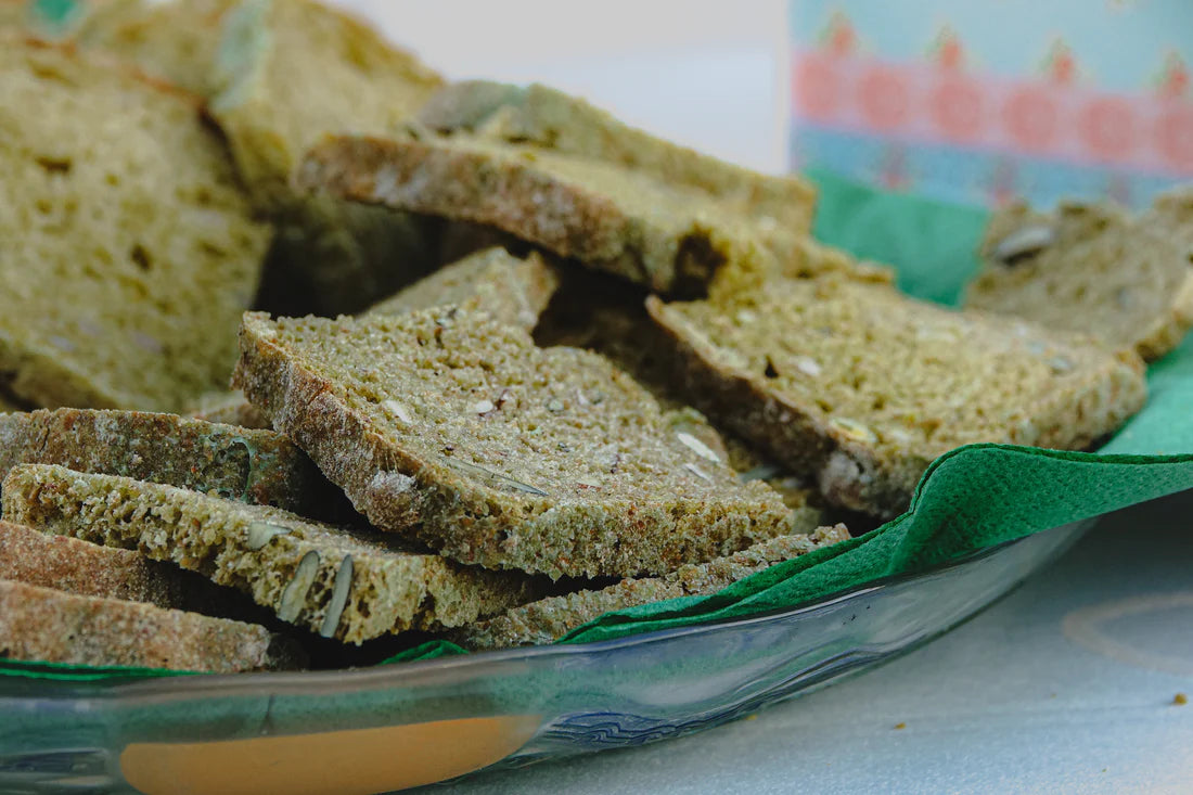 Heerlijk brood met Spirulina en zonnebloempitten